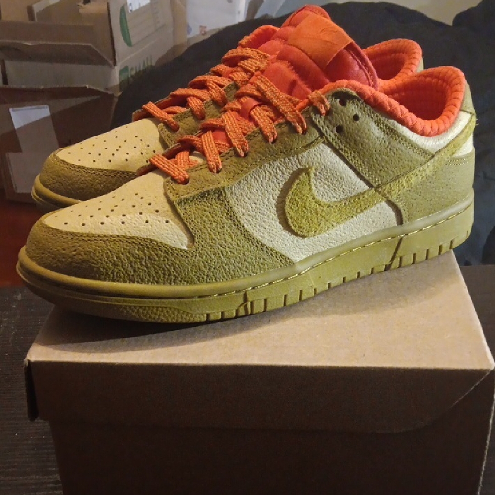 Nike Dunk Low Bronzine Sesame Picante Red Womens SZ 9 Mens SZ 7.5 Like New - Picture 2 of 9